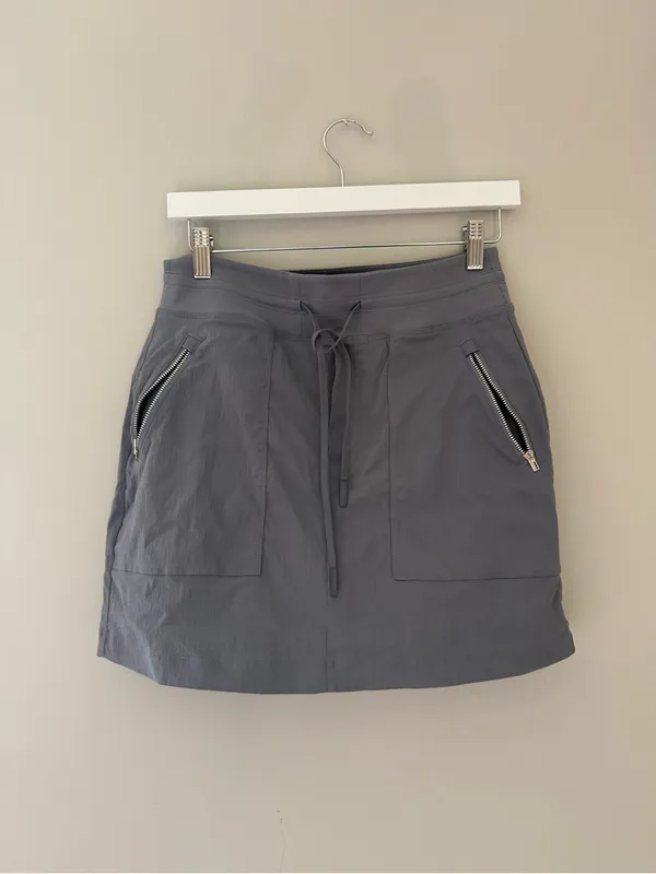 Athleta Trekkie Hiking Skort Gray Blue Built-In Shorts Women’s Size 4 - Image 3