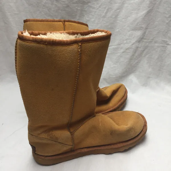 High UGG Tan Boots Size US 9 - Image 7