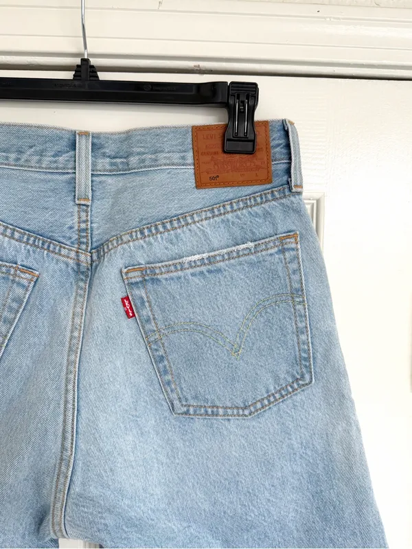 Levi’s 501 Mid Thigh Jean Denim Shorts Light Blue Raw Hem 28 - Image 3