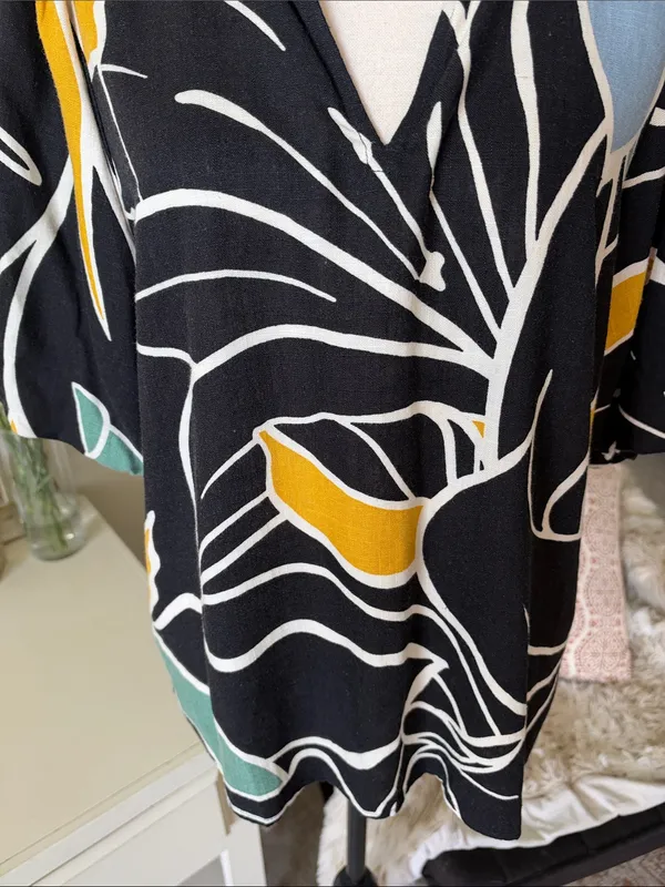 Ann Taylor black linen blend multicolor tropical puff sleeve blouse top M - Image 3