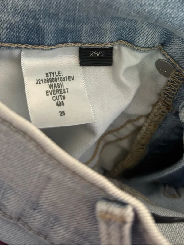 Veronica Beard Carson Ankle Flare Jeans in Everest - Image 6