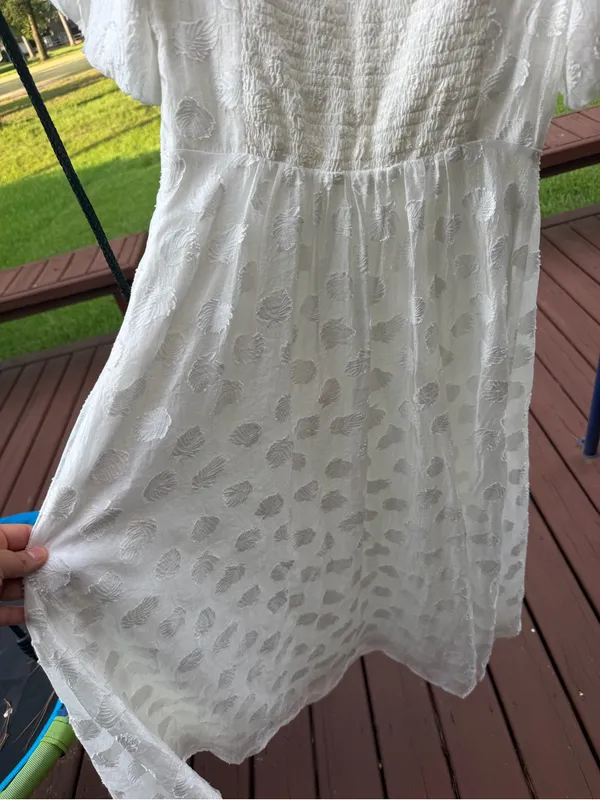 ASTR THE LABEL Sandy White Burnout Polka Dot Puff Sleeve Midi Dress Size S - Image 8