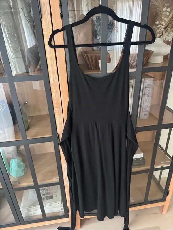 Reformation August Midi Dress tie front adjustable scoop round neck tencel wrap - Image 10