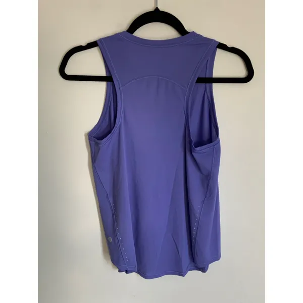 Lululemon‎ Women's Lululemon tank size small - Image 3