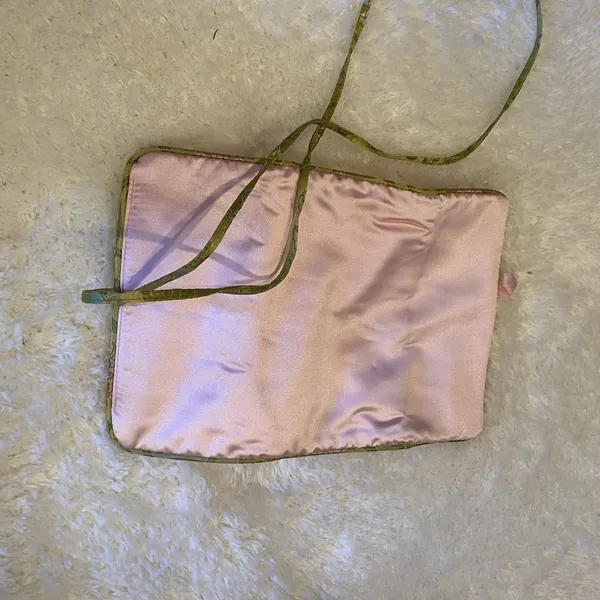 NWOT 3-Piece Travel Toiletry, Jewelry Roll & Makeup Bag Set, Pink & Light Green - Image 14