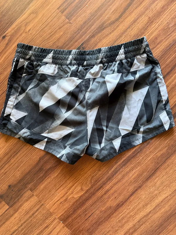Adidas Women’s Shorts - Image 4