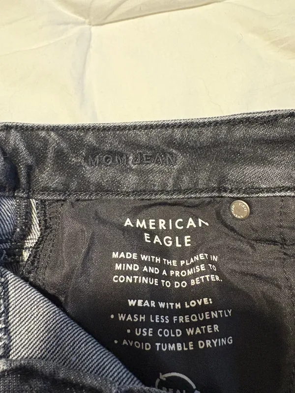 American Eagle Jeans - Image 4