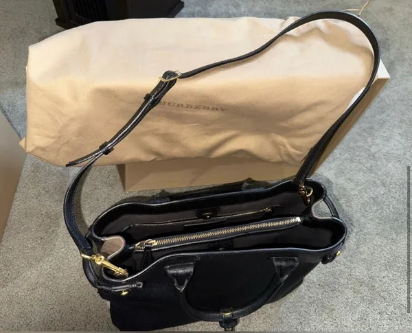 Burberry Banner Bag - Image 6