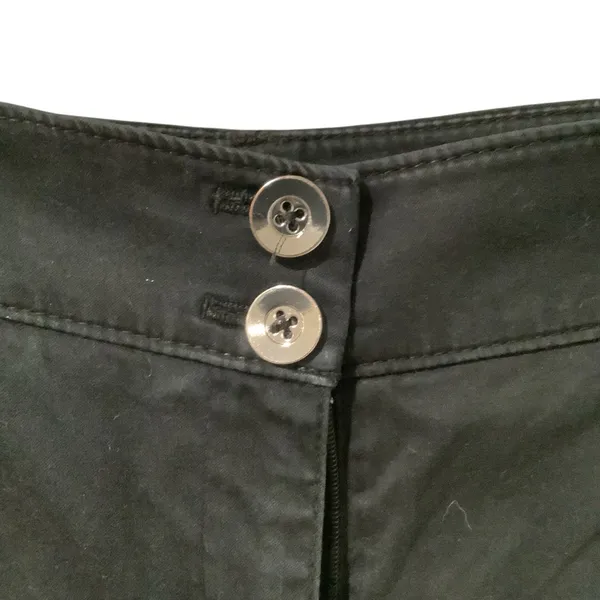 White House Black Market Black Shorts, Silver Accents Classic Fit. Size 10 - Image 5