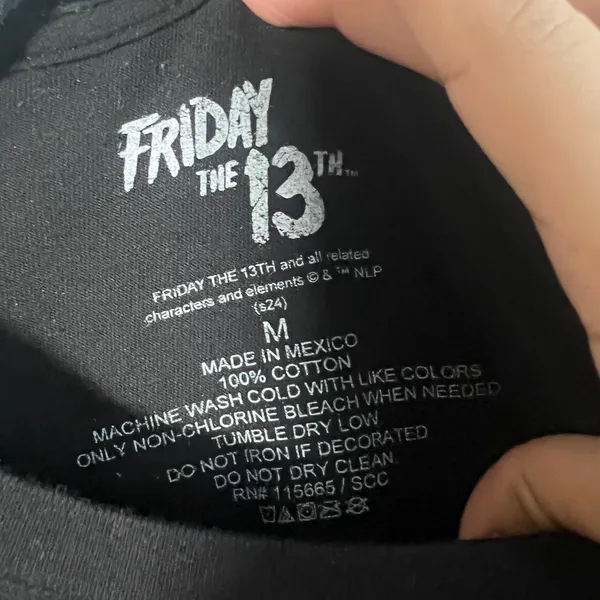 Friday the 13th T-Shirt Medium Black Jason Voorhees Graphic Halloween - Image 3