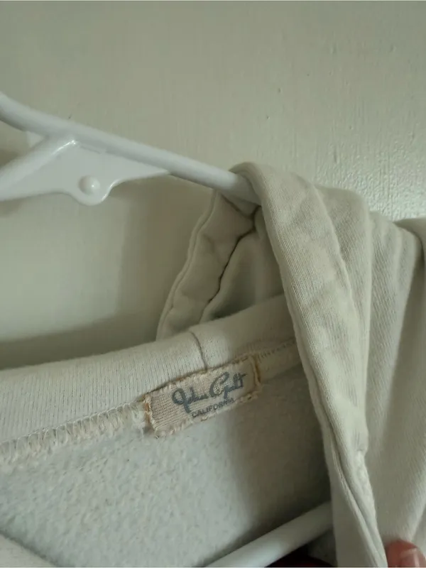 Brandy Melville Cream Pullover Hoodie - Image 5