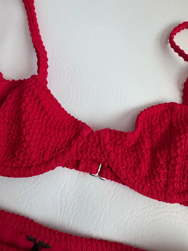 NA-KD Smocked Red Bikini Set - Image 2