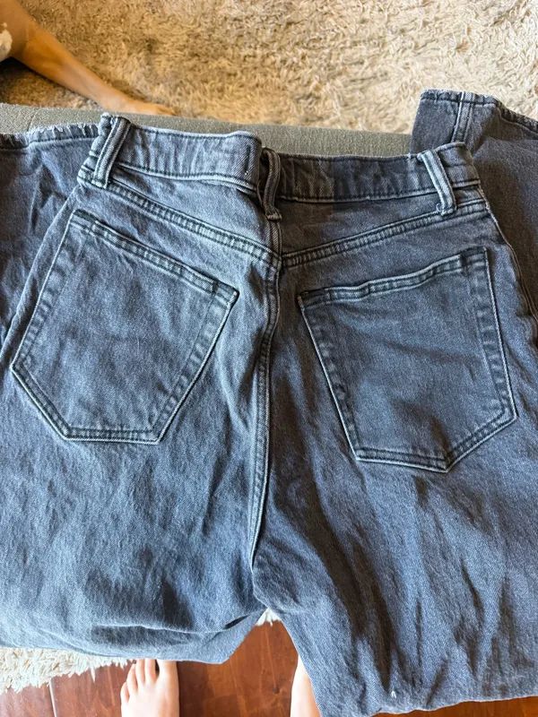 Abercrombie High-Rise Jeans Curve Love - Image 2