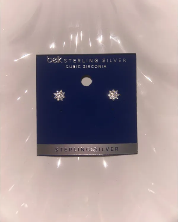 Belk Silverworks flower earrings  - Image 3