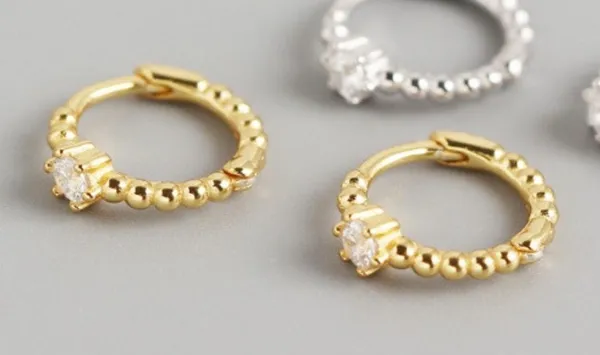 ⭐️New/ Super Cute Little Huggies With CZ Stone - Image 2