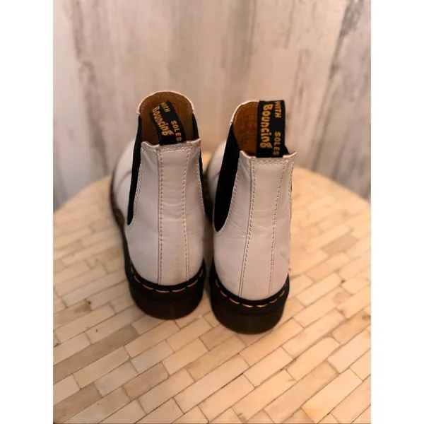 Dr. Martens White Chelsea Boots Women’s Size 7 Slip-On Ankle Boots Leather - Image 4