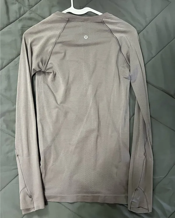 Lululemon Swiftly Tech Long Sleeve Shirt - Image 2