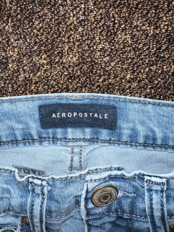 Aeropostale Jeans - Image 3