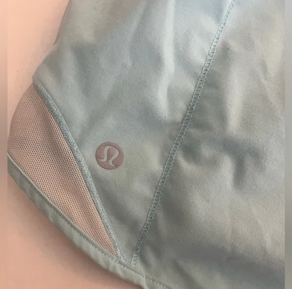 Lululemon Hotty Hot Shorts 4” - Image 2