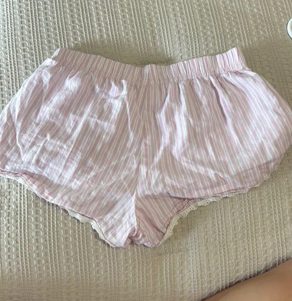 Hollister PJ Shorts - Image 2