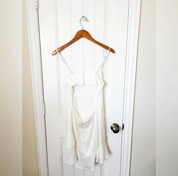 Lovers and Friends Revolve Sweetie Dress White Size Medium - Image 5
