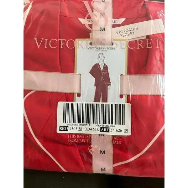 Victoria’s Secret signature satin long sleeve red pajamas set size medium NEW - Image 3