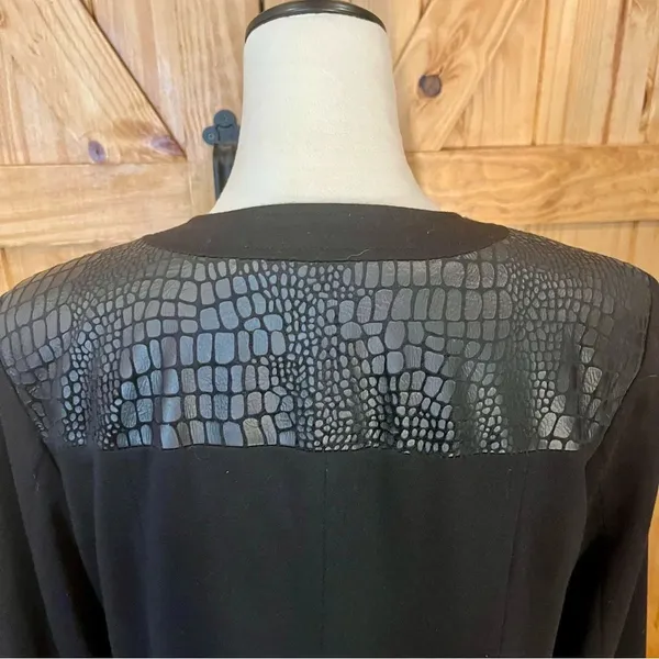 JM Collection Ladies Black Blazer - Image 9