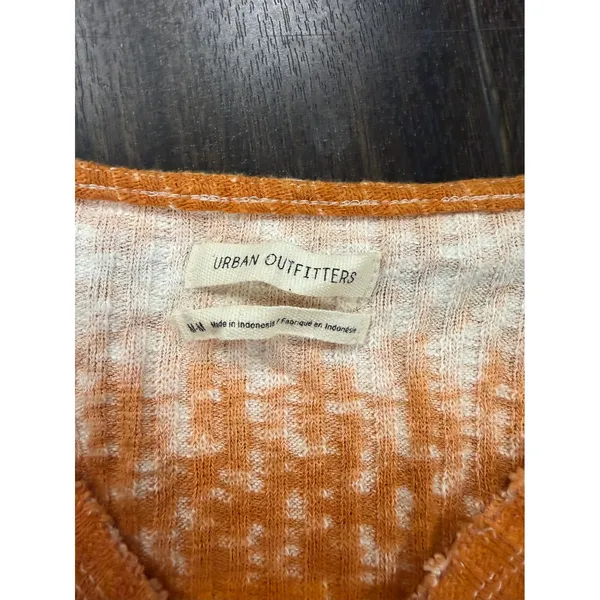 Urban Outfitters Orange Striped Space Dye Off-The-Shoulder‎ Crop Top Size Medium - Image 2
