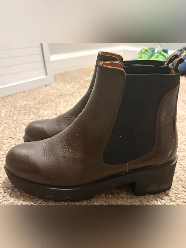 Enzo Tesoti made in Spain, handmade brown Chelsey boots size 8 1/2 women’s - Image 3