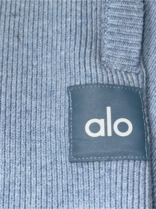 ALO Yoga Women’s Size XL Light Blue Ribbed Sweater Knit Pull On Pants - Image 4