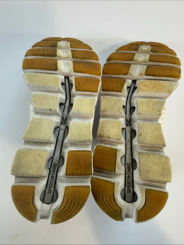 On Running Women's Sneakers in Cream - Image 11