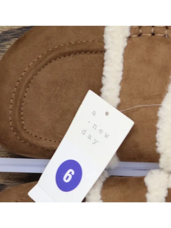 NWT A New Day Women’s Lucie Cozy Lined Footbed Flats 94622294 Brown 6M - Image 8