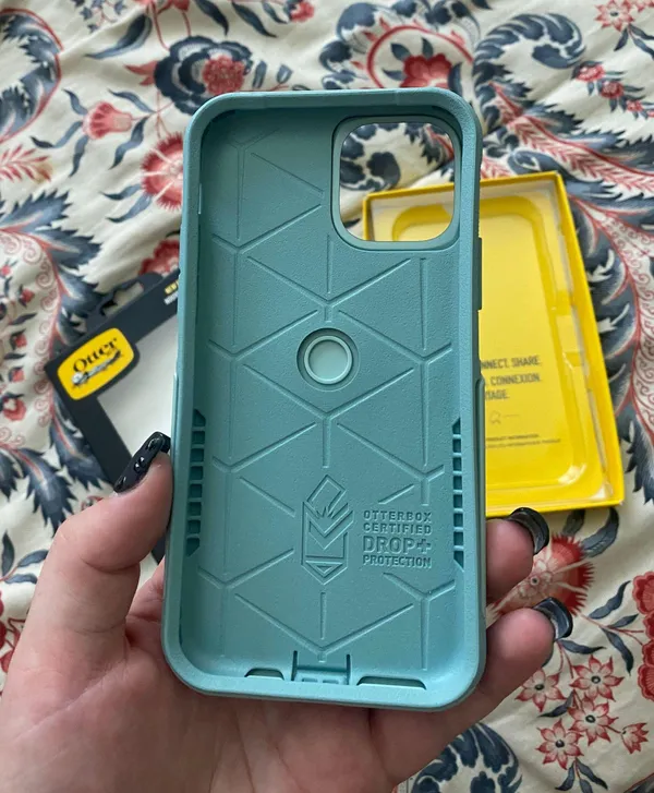 OtterBox Iphone 11 pro case - Image 2