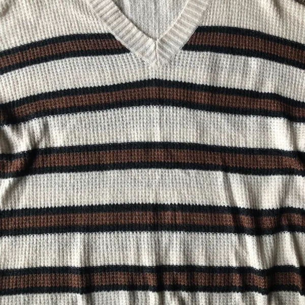 American Eagle Outfitters V Neck Sweater - Image 3