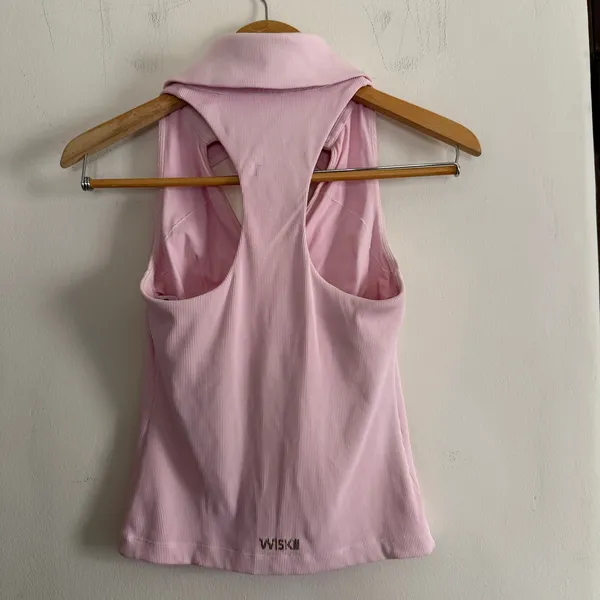 WISKII | Pink Ribbed Sleeveless Collared Polo Tank Top | Medium - Image 2