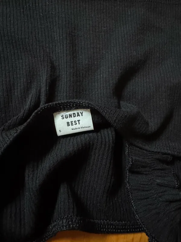 Aritzia Sunday Best Cropped Tank Top - Image 3