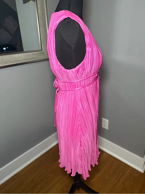 NWT Hello Molly Seen In plisse pleated textured tie pink Barbie mini dress small - Image 6