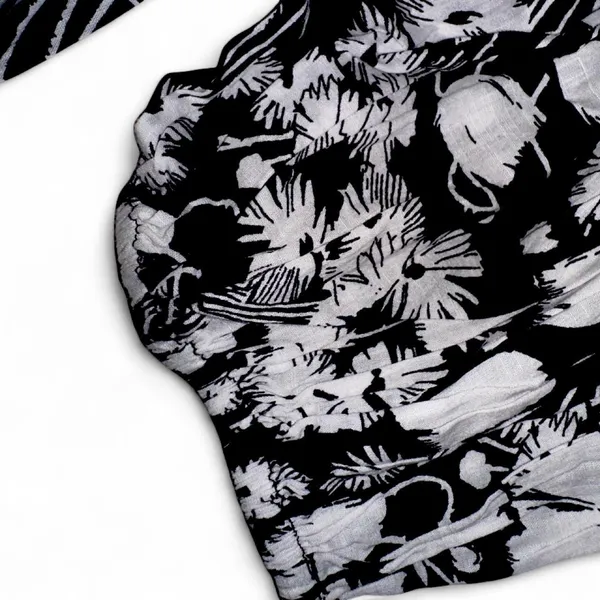 Motherhood Maternity Black & White Floral Women's Cotton Blouse - Image 5