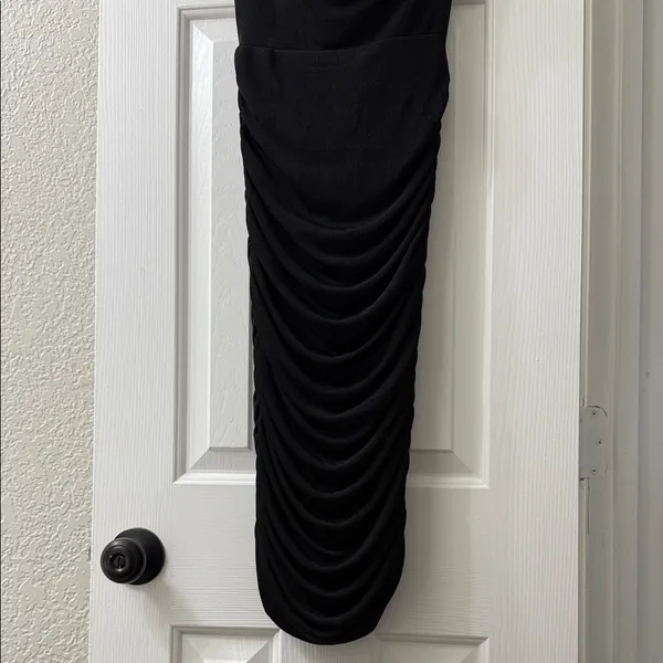NWT Chic Strapless Black Dress - Image 3