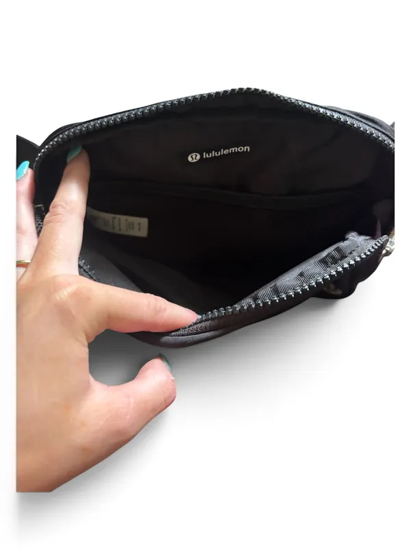 Lululemon Large Fanny Pack - Image 2
