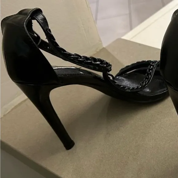Cape Robbin”size 9 black heels- great shape! Holiday fit! - Image 2