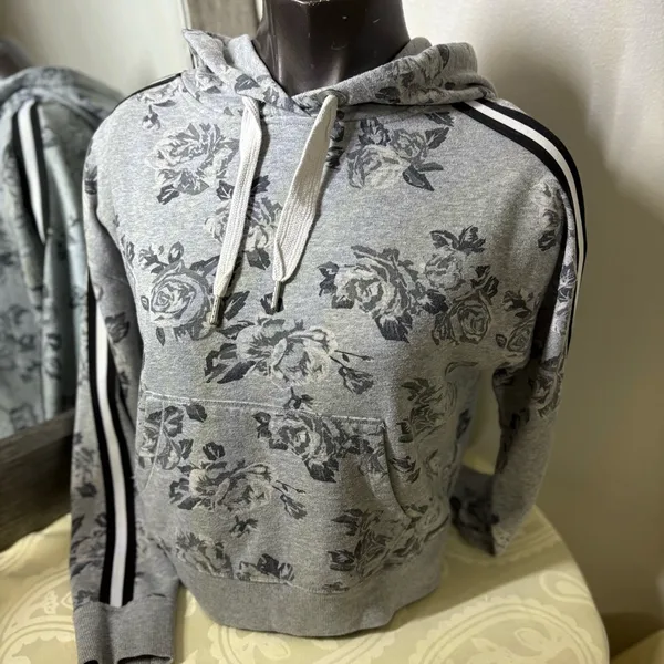 Calvin Klein Gray Floral Hoodie Sweater - Image 15