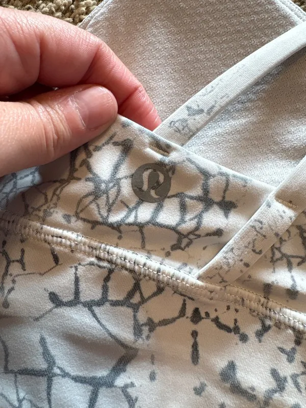 Lululemon Energy Longline bra white and grey - Image 4