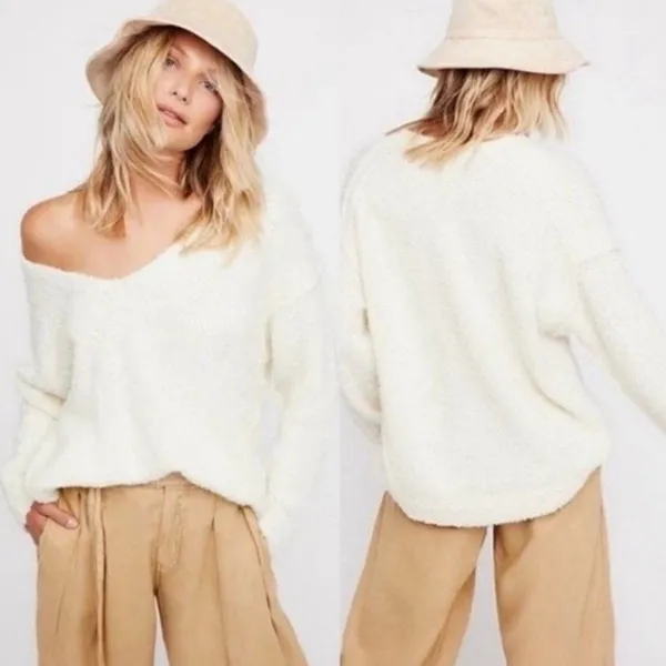 Free People Lofty Off White Alpaca Blend Cozy V-Neck Pullover Sweater M - Image 2