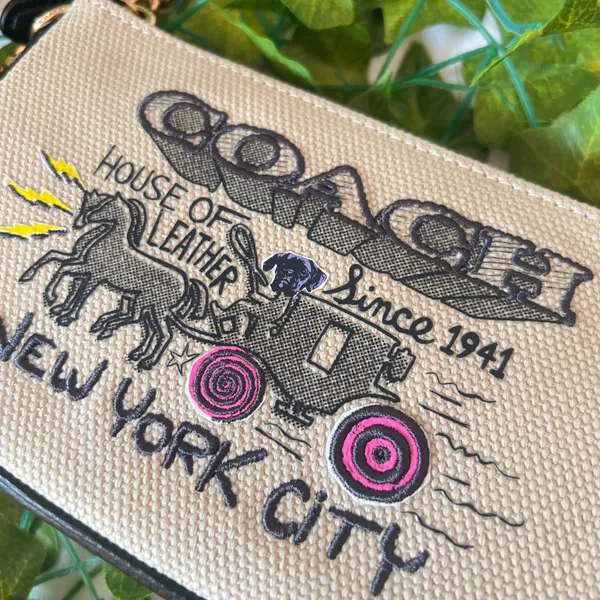 coach Large Wristlet With Art School Graphic c5609 - Image 6