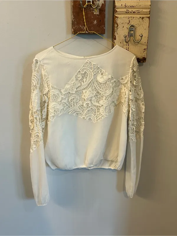 Alice + Olivia Jenelle Crop Top — Off White - Image 2
