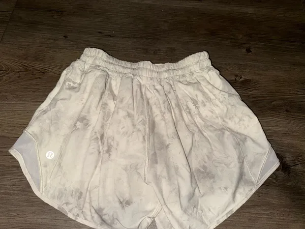 Lululemon Hotty Hot Shorts - Image 2