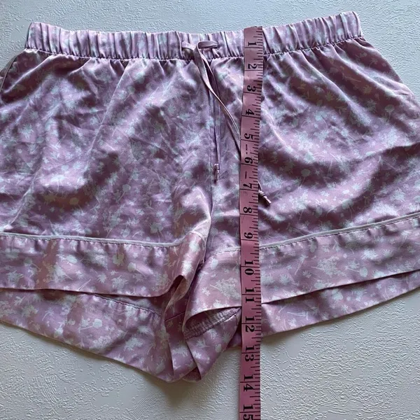 Victoria’s Secret Pink Satin Sleep Shorts Small Star Print Pajama Lounge - Image 5