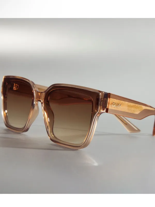 NIB Quay unisex Drive In 51mm Square Sunglasses in Crystal oat/sepia - Image 3