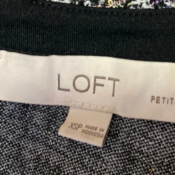 Ann Taylor LOFT Gray Short Sleeve Crew Neck Ruffle Mini Shift Dress Size XS - Image 3